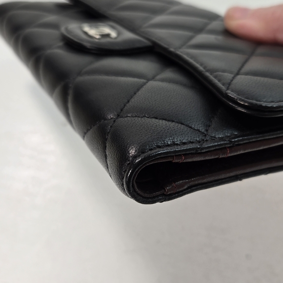 Chanel Classic CC Trifold Quilted Black Lambskin Flap Wallet - Picture 8 of 15